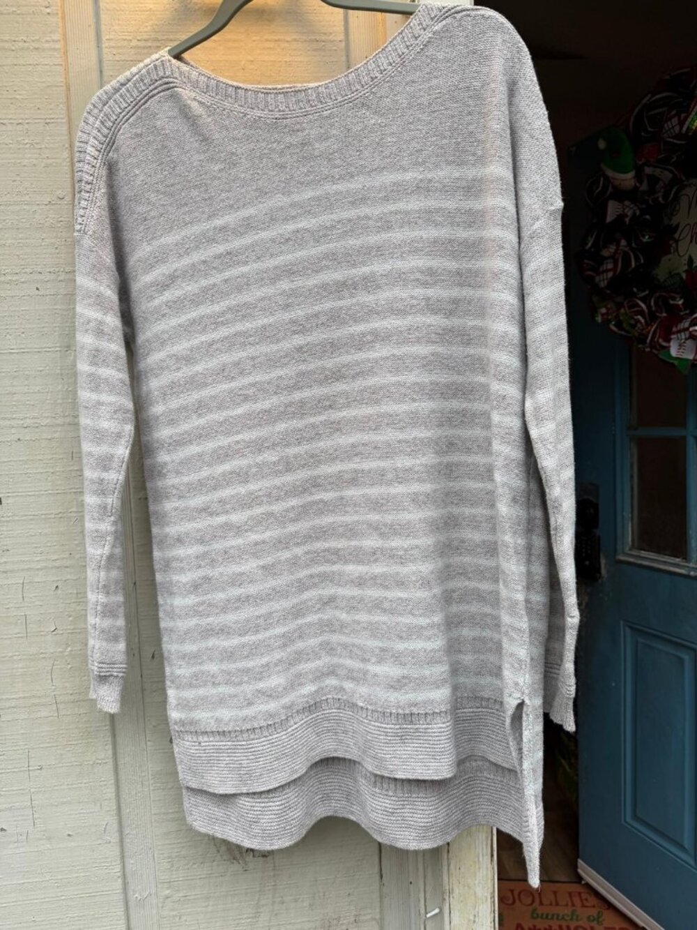 medium camel and cream